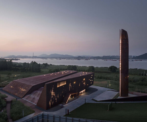Remembering History: Yangtze River Crossing Campaign Memorial Park