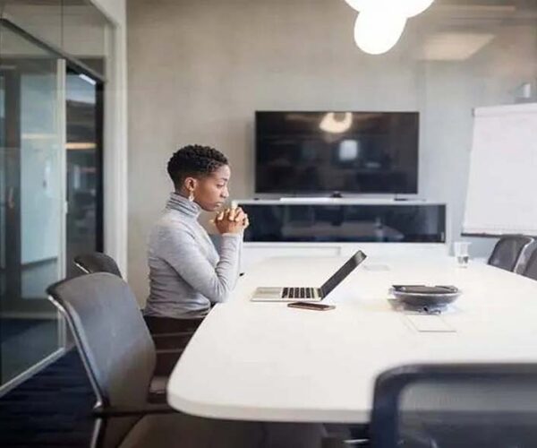 Making the Most of Your End-of-Year Bonus: Financial Strategies to Consider