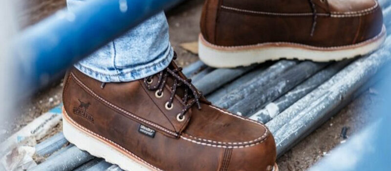 Exploring Workplace Comfort: The Top Picks for Lightweight Work Boots in 2024