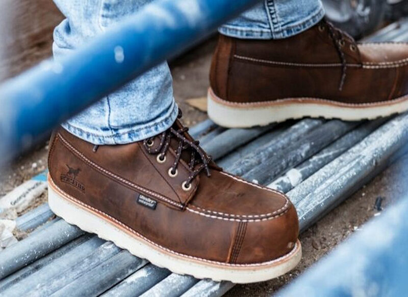 Exploring Workplace Comfort: The Top Picks for Lightweight Work Boots in 2024