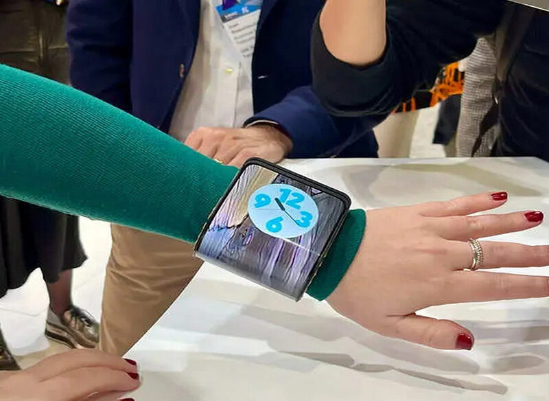 Rethinking the Smartphone: Exploring Innovative Concepts and Future Possibilities