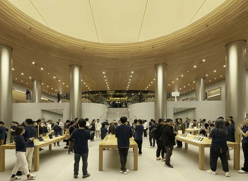 Reinventing Connectivity Apple Store Jing’an by Foster + Partners