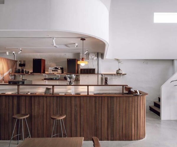Embracing the Ocean View Bistro Me&Island by Atelier [inter] Island
