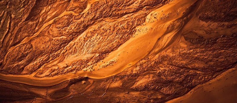 Transformative Exploration: The “Gold and Silver” Series by Joni Niemelä